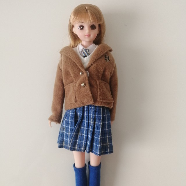 Takara Tomy(タカラトミー)のジャンク品 カレンダーガール ジェニー  女子高生制服通り キッズ/ベビー/マタニティのおもちゃ(ぬいぐるみ/人形)の商品写真
