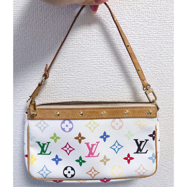 LOUIS VUITTON - LOUIS VUITTON アクセソワール　値下げしました‼️