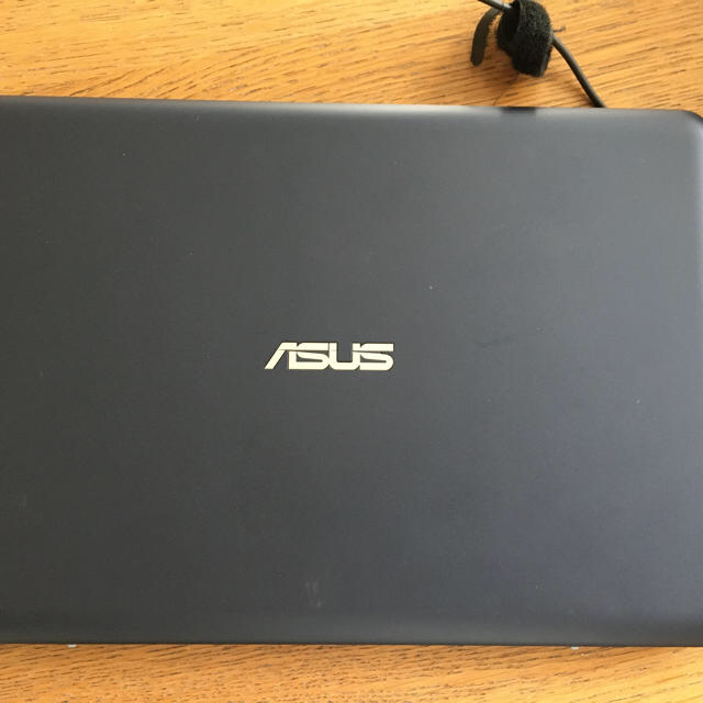 ASUS X205TA