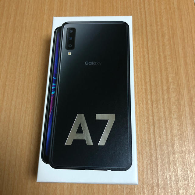 新品 Galaxy A7 ブラック 本体 モバイル版 SIMフリー-