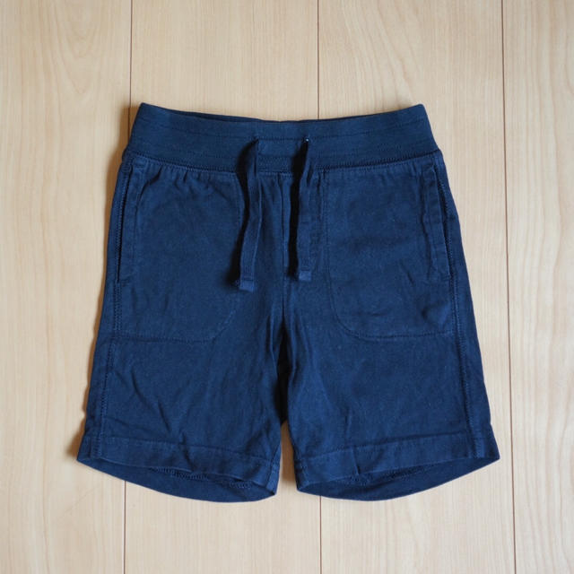 babyGAP(ベビーギャップ)のBaby GAP ショートパンツ 90cm キッズ/ベビー/マタニティのキッズ服男の子用(90cm~)(パンツ/スパッツ)の商品写真