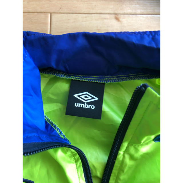 UMBRO(アンブロ)のナイロンジャケット150㌢ キッズ/ベビー/マタニティのキッズ服男の子用(90cm~)(ジャケット/上着)の商品写真