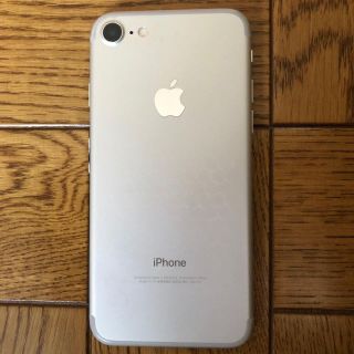 ソフトバンク(Softbank)のiPhone7   silver(スマートフォン本体)