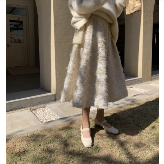 ポン酢様専用　birthdaybash シャギースカート白 レディースのスカート(ロングスカート)の商品写真