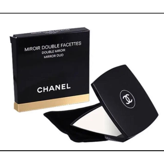 CHANEL(シャネル)の♡新品未使用　送料無料♡シャネル　コンパクトミラー レディースのファッション小物(ミラー)の商品写真