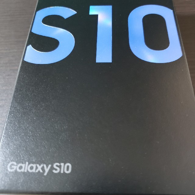 Galaxy(ギャラクシー)のGalaxy S10 プリズムブルー SIMフリー【新品未開封】 スマホ/家電/カメラのスマートフォン/携帯電話(スマートフォン本体)の商品写真