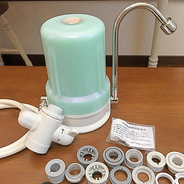 酸化還元浄水器🍀ハイテクヘルスウォーターBaby🍀シャワー付き🍀 インテリア/住まい/日用品のキッチン/食器(浄水機)の商品写真