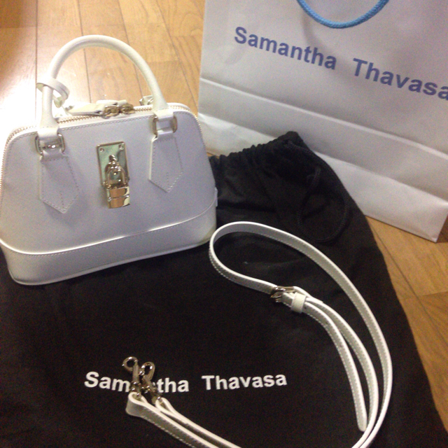 Samantha Thavasa(サマンサタバサ)のサマンサタバサのレディアゼルナノ レディースのバッグ(ハンドバッグ)の商品写真
