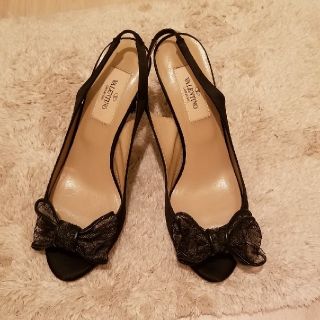 ヴァレンティノガラヴァーニ(valentino garavani)のVALENTINOオープントゥパンプス(ハイヒール/パンプス)