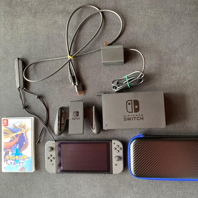 Nintendo Switch(新型)グレー＋ソフト付Nintendo