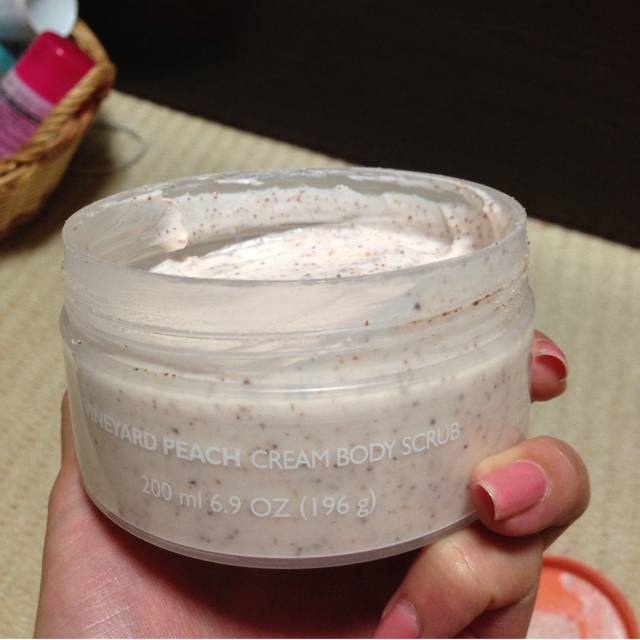 THE BODY SHOP(ザボディショップ)のボディースクラブ＋ジェラピケフレグランス コスメ/美容のボディケア(その他)の商品写真