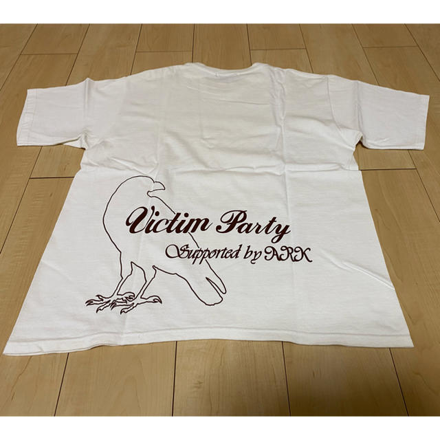 VICTIM(ヴィクティム)のvictim ヴィクティム ティーシャツ　限定　コラボ　希少　レア　廃盤 メンズのトップス(Tシャツ/カットソー(半袖/袖なし))の商品写真
