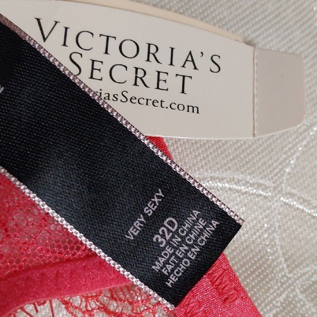 Victoria's Secret(ヴィクトリアズシークレット)のヴィクトリアシークレット 32D ベリーセクシーブラ レディースの下着/アンダーウェア(ブラ)の商品写真