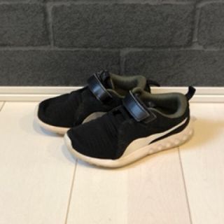 プーマ(PUMA)のプーマ　スニーカー　18㎝(スニーカー)