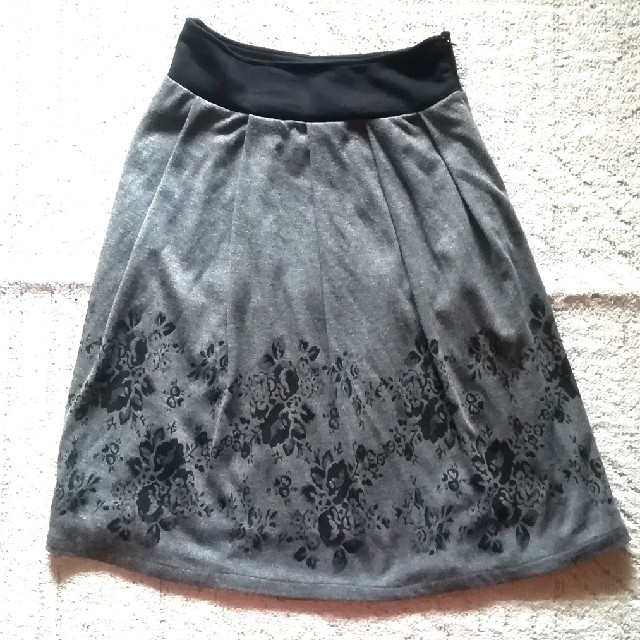 cecile(セシール)のセシール　スカート　58 レディースのスカート(ひざ丈スカート)の商品写真