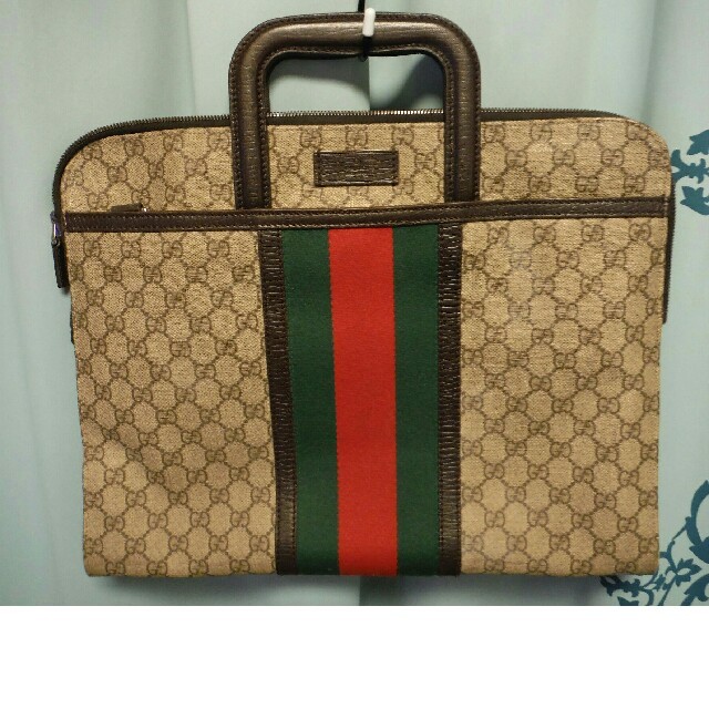 あなたにおすすめの商品 グッチ 【美品】GUCCI ビジネスバッグ ...
