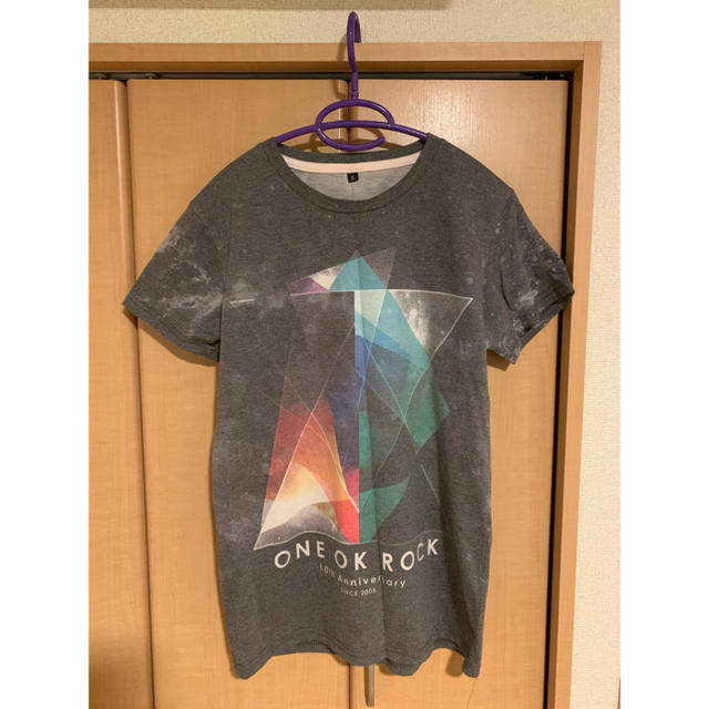 ONE OK ROCK(ワンオクロック)のONE OK ROCK Tシャツ エンタメ/ホビーのタレントグッズ(ミュージシャン)の商品写真