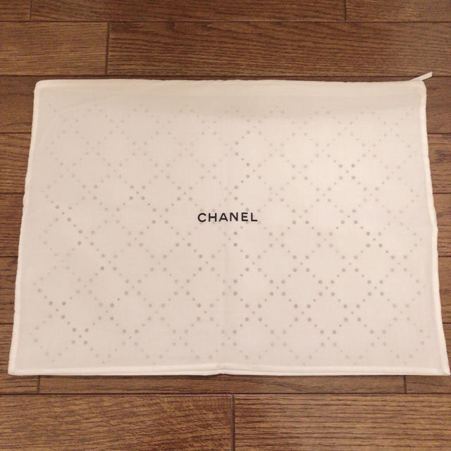 CHANEL(シャネル)のシャネル  洋服保存袋 レディースのファッション小物(ポーチ)の商品写真