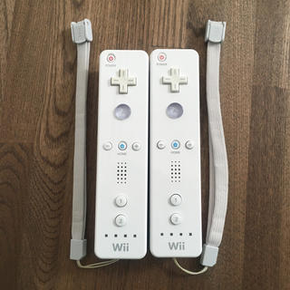 ウィー(Wii)の【J】☆wii Wiiリモコン ホワイト　ストラップ付　2個セット☆(その他)