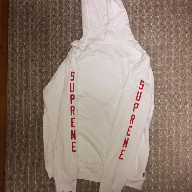 supreme  薄手パーカー　M