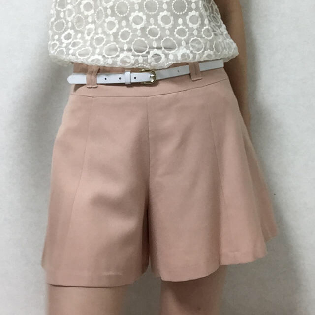ピンクベージュカラー ショートパンツ  キャロットスカート レディースのパンツ(ショートパンツ)の商品写真