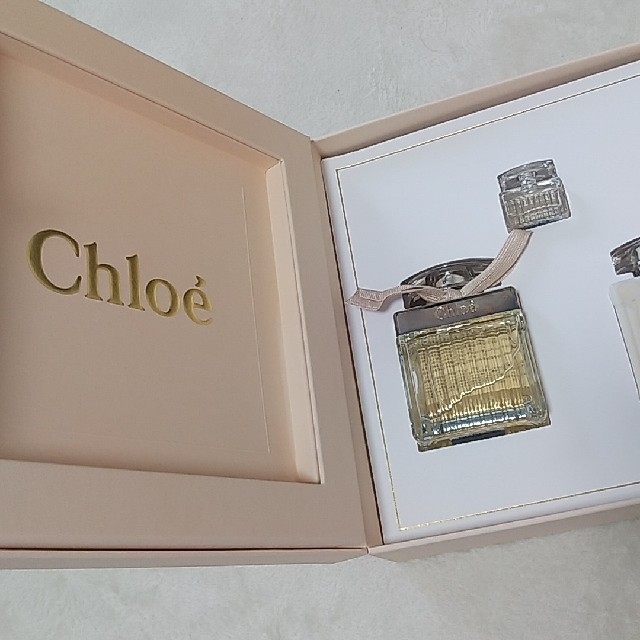 Chloe(クロエ)のクロエホリデーセット コスメ/美容の香水(香水(女性用))の商品写真