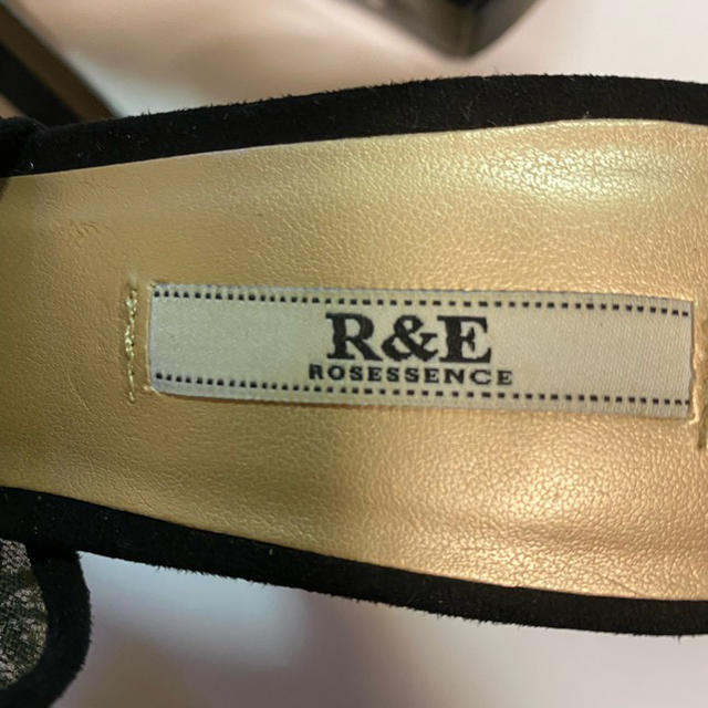 R&E(アールアンドイー)の美品　R&E アールアンドイー レースストラップサンダル レディースの靴/シューズ(サンダル)の商品写真