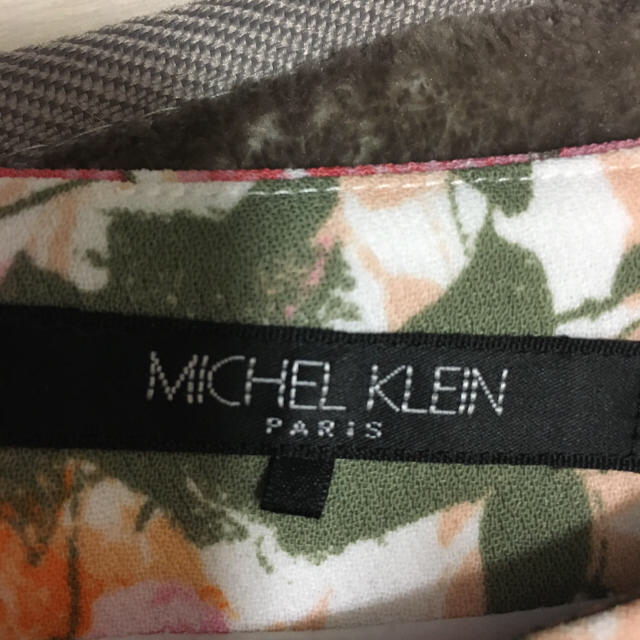 MK MICHEL KLEIN(エムケーミッシェルクラン)の花柄ワンピースMichel Klein レディースのワンピース(ひざ丈ワンピース)の商品写真