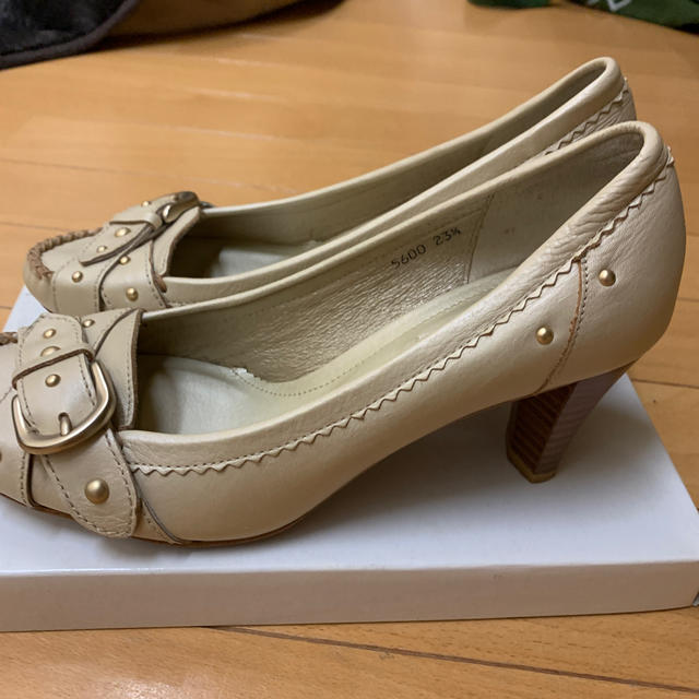 Pitti(ピッティ)のお値下げ　Pitti ヒール23.5cm EE レディースの靴/シューズ(ハイヒール/パンプス)の商品写真
