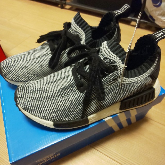 アディダス NMD RNR PK ほぼ新品 - スニーカー