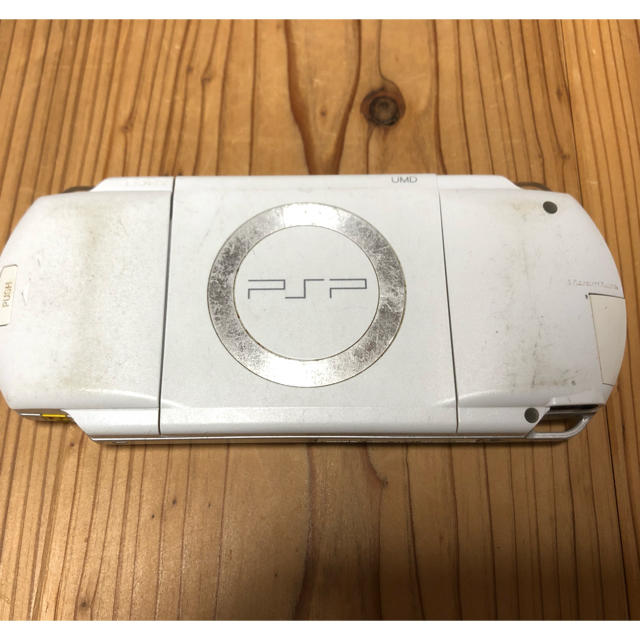 PlayStation Portable(プレイステーションポータブル)のPSP1000 エンタメ/ホビーのゲームソフト/ゲーム機本体(携帯用ゲーム機本体)の商品写真