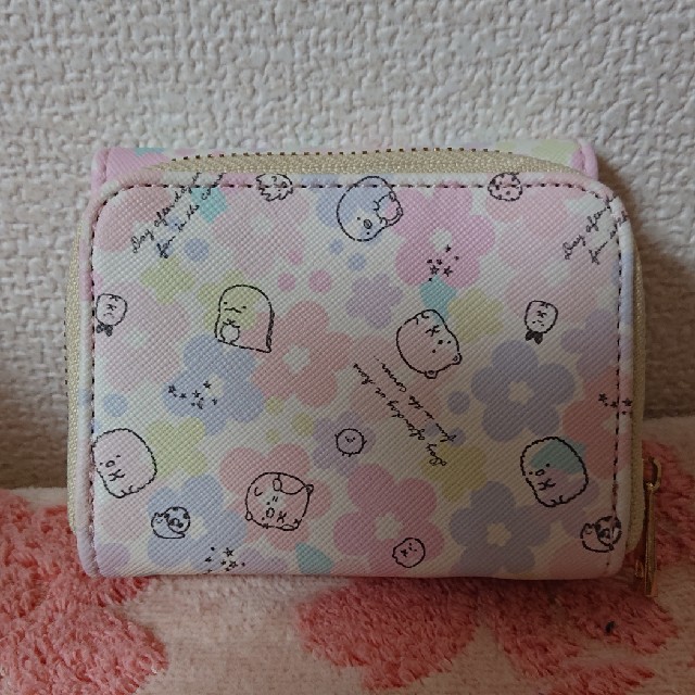 すみっこぐらし 財布 ピンク アミューズメント商品 エンタメ/ホビーのおもちゃ/ぬいぐるみ(キャラクターグッズ)の商品写真