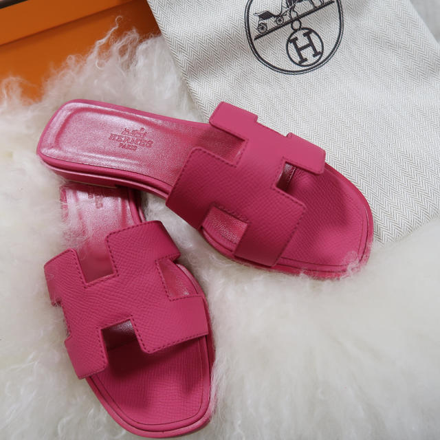人気のクリスマスアイテムがいっぱい! Hermes - hermesオラン☆新品未
