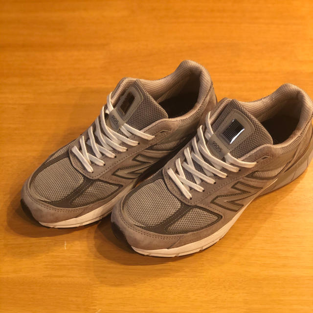 New Balance(ニューバランス)のnew balance m990 v5 GL5 27cm 美品　グレー メンズの靴/シューズ(スニーカー)の商品写真