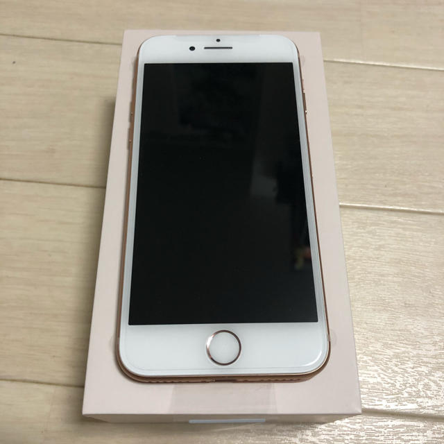 iPhone(アイフォーン)の新品未使用　iPhone8 64GB simフリー スマホ/家電/カメラのスマートフォン/携帯電話(スマートフォン本体)の商品写真