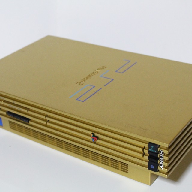 PlayStation2(プレイステーション2)のセール「良品」PS2 本体 百式ゴールド SCPH55000 エンタメ/ホビーのゲームソフト/ゲーム機本体(家庭用ゲーム機本体)の商品写真