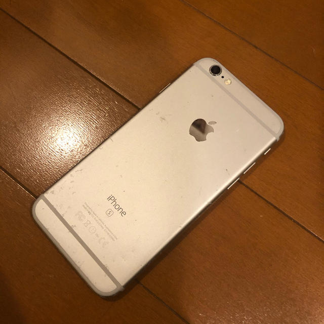 Apple(アップル)のiPhone 6s 128GB シルバー スマホ/家電/カメラのスマートフォン/携帯電話(スマートフォン本体)の商品写真