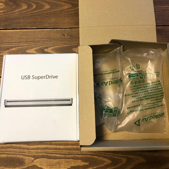 ほぼ未使用　Apple USB SuperDrive MD564ZM/A