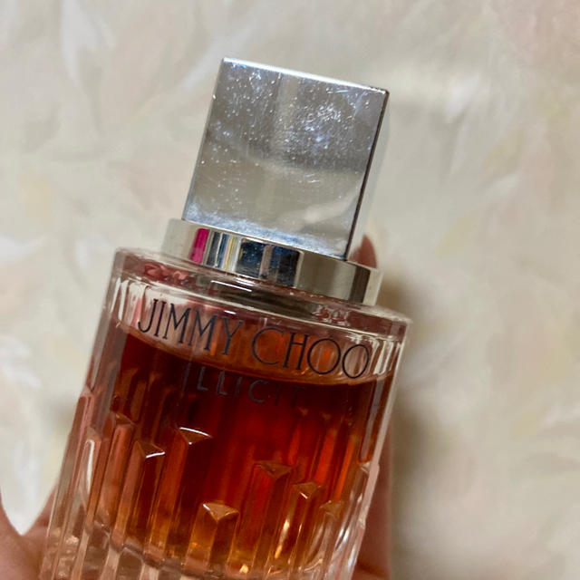 JIMMY CHOO(ジミーチュウ)のジミーチュウ　jimmychoo 香水　イリシット　ILLYCIT コスメ/美容の香水(香水(女性用))の商品写真