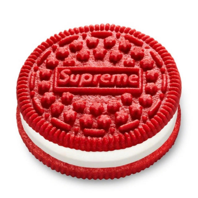 Supreme(シュプリーム)のシュプリーム　オレオ　Supreme Oreo　SS20 2袋セット 食品/飲料/酒の食品(菓子/デザート)の商品写真