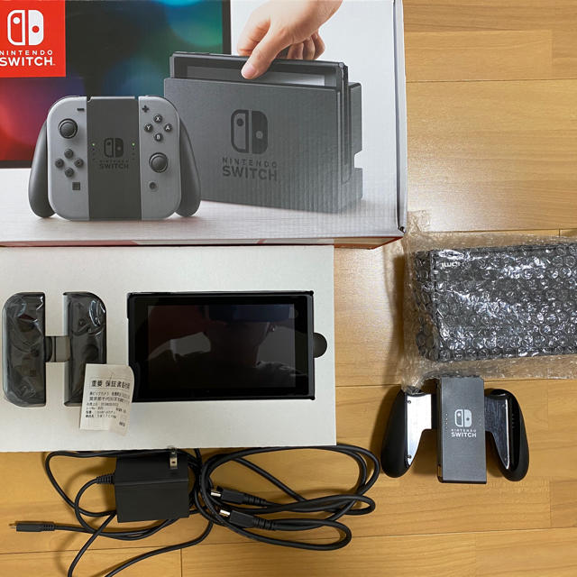 即日発送　任天堂スイッチ　Nintendo Switch グレー保証書付き家庭用ゲーム機本体