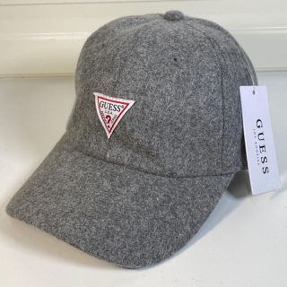 ゲス(GUESS)の新品未使用　GUESS/ゲス　ロー CAP 送料無料(キャップ)