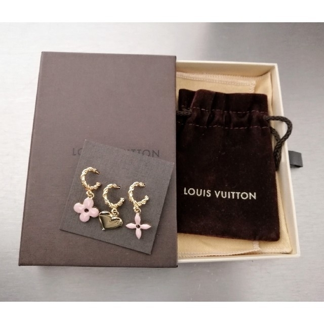 LOUIS VUITTON(ルイヴィトン)のAli様専用　LOUIS VUITTON　ピアス レディースのアクセサリー(ピアス)の商品写真