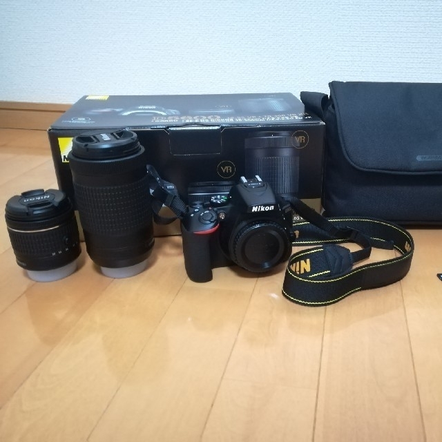 デジタル一眼Nikon ニコン d5600 ダブルズームキット