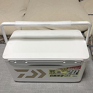 ダイワ(DAIWA)のダイワ　クーラーボックス　ライトトランクIV VSS2000R  20ℓ  新品(その他)