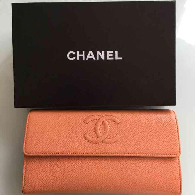 CHANEL(シャネル)のシャネル長財布 レディースのファッション小物(財布)の商品写真
