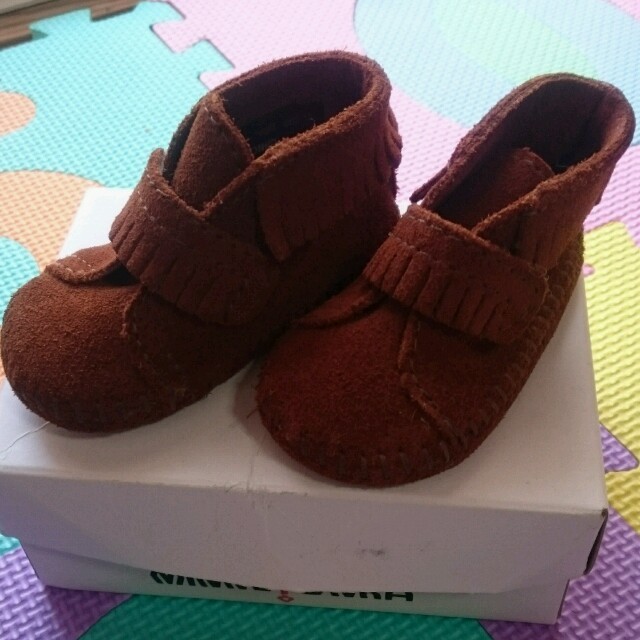 Minnetonka(ミネトンカ)のミネトンカ⭐baby キッズ/ベビー/マタニティのベビー靴/シューズ(~14cm)(ブーツ)の商品写真