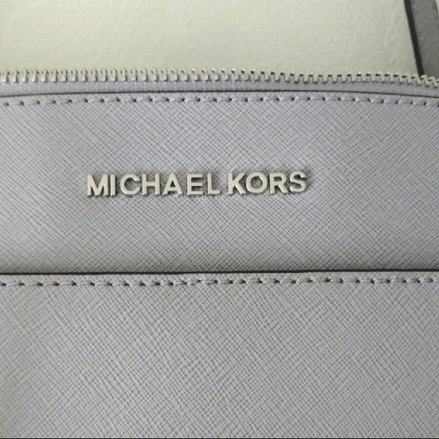 Michael Kors(マイケルコース)のMICHAEL KORSトートバッグ　グレー レディースのバッグ(トートバッグ)の商品写真