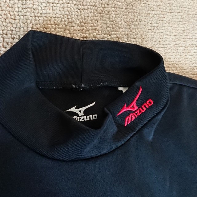 MIZUNO(ミズノ)のMIZUNO ハイネック 長Tシャツ  150 160 黒 キッズ/ベビー/マタニティのキッズ服男の子用(90cm~)(Tシャツ/カットソー)の商品写真