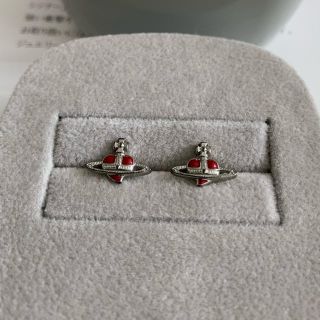 Vivienne Westwood(ピアス ・ レッド/赤色系)のフリマアイテム一覧 Vivienne Westwood(ピアス ・ レッド/赤色系)のフリマアイテム一覧